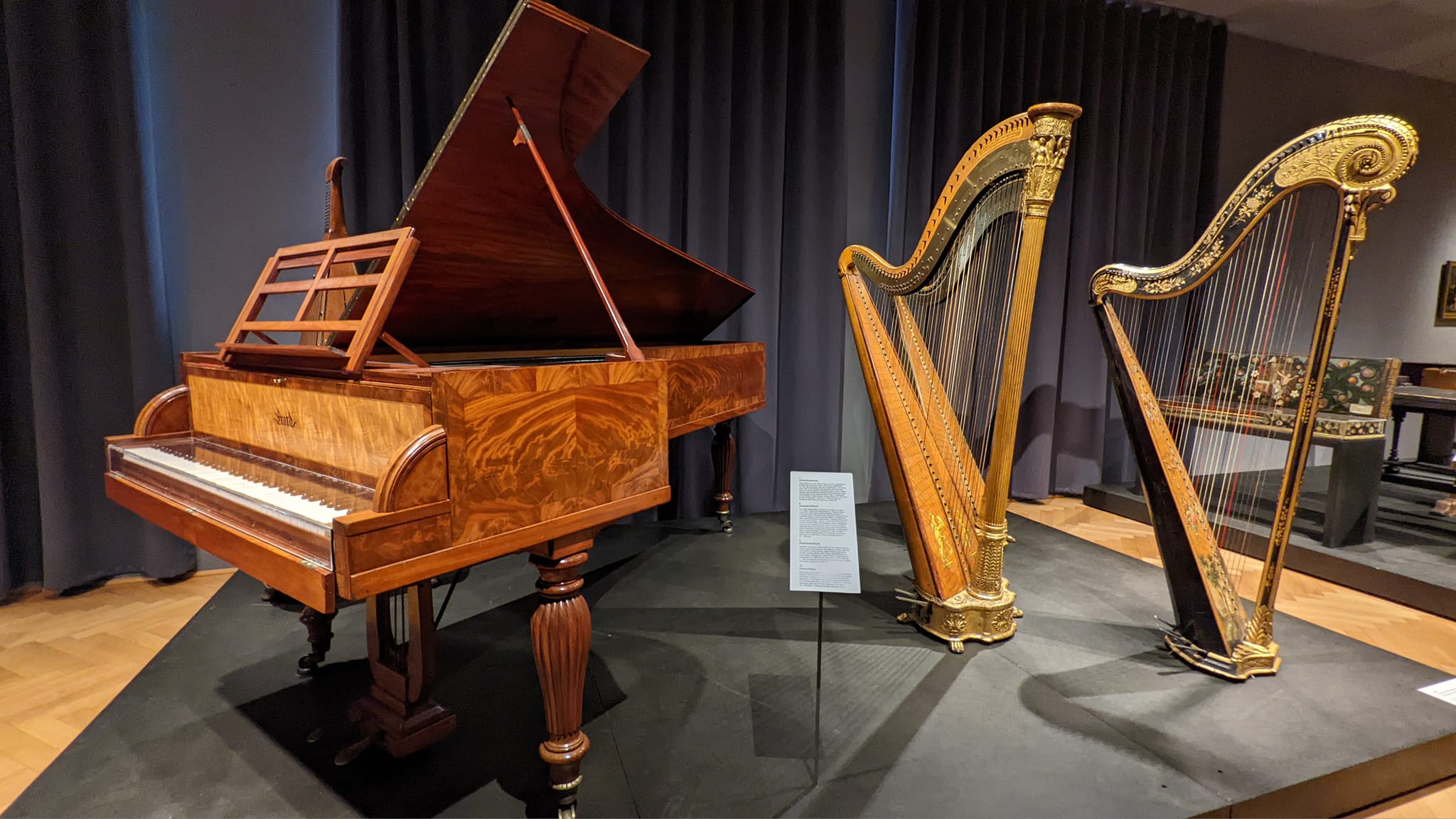 288456866_10224430365938083_1178827665077261411_n